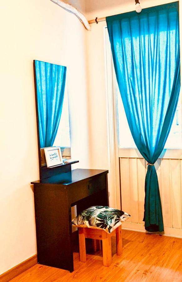 Cozy & Convenient Apt With 2 Bedrooms Next To Dist 1 Ho Chi Minh City Exterior photo